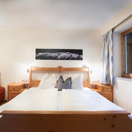 Appartements Hochlega Neukirchen am Grossvenediger Room photo